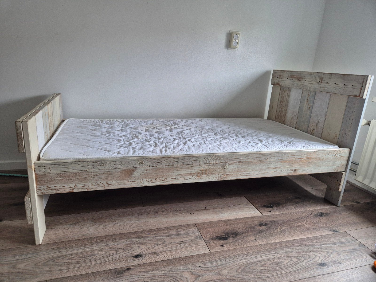 peuterbed van steigerhout - Holland Meubelen, Ophalen, Gebruikt, 70 tot 85 cm, 140 tot 160 cm