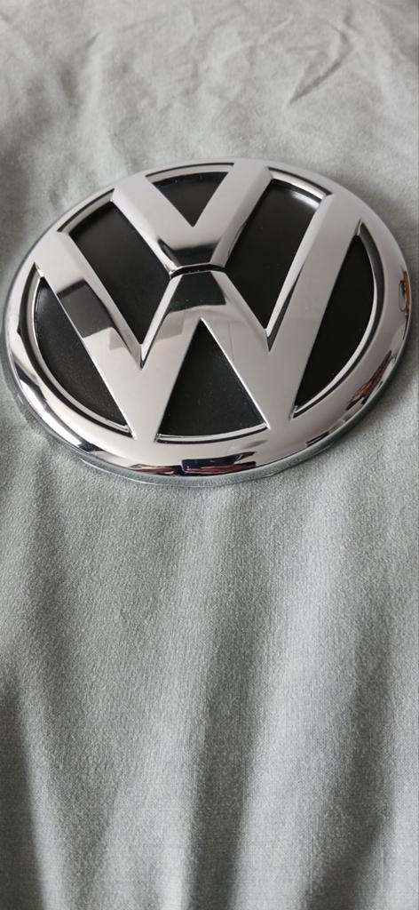 Volkswagen logo mat zwart - Nieuw embleem, Ophalen of Verzenden, Nieuw, Volkswagen, Achterklep