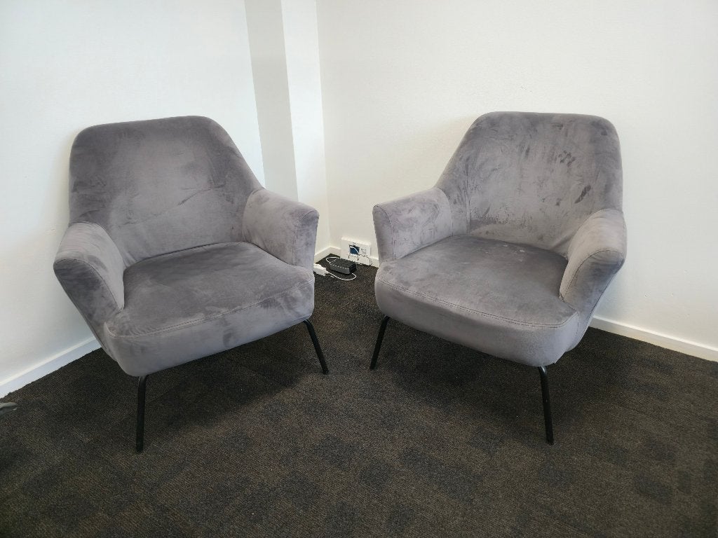 Fauteuil - Grijze fluwen zitstoel Hamburg (3 stuks), Ophalen, Gebruikt, 75 tot 100 cm, Hout