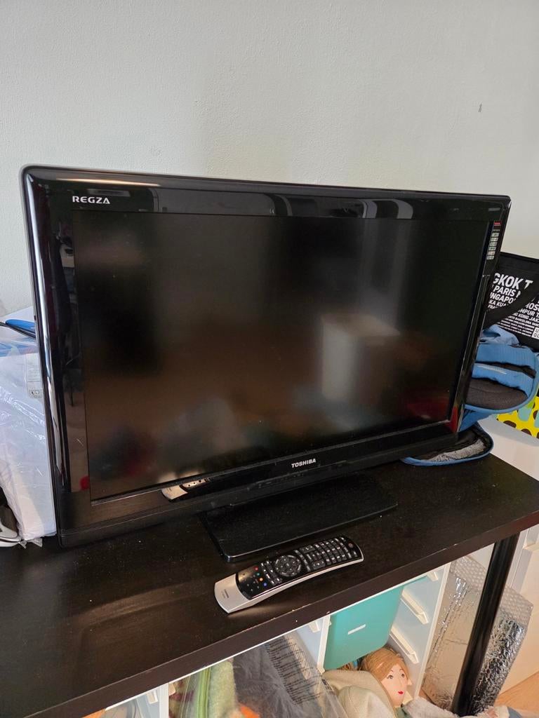Toshiba LCD TV 32", Audio, Tv en Foto, Televisies, Ophalen, 50 Hz, Toshiba