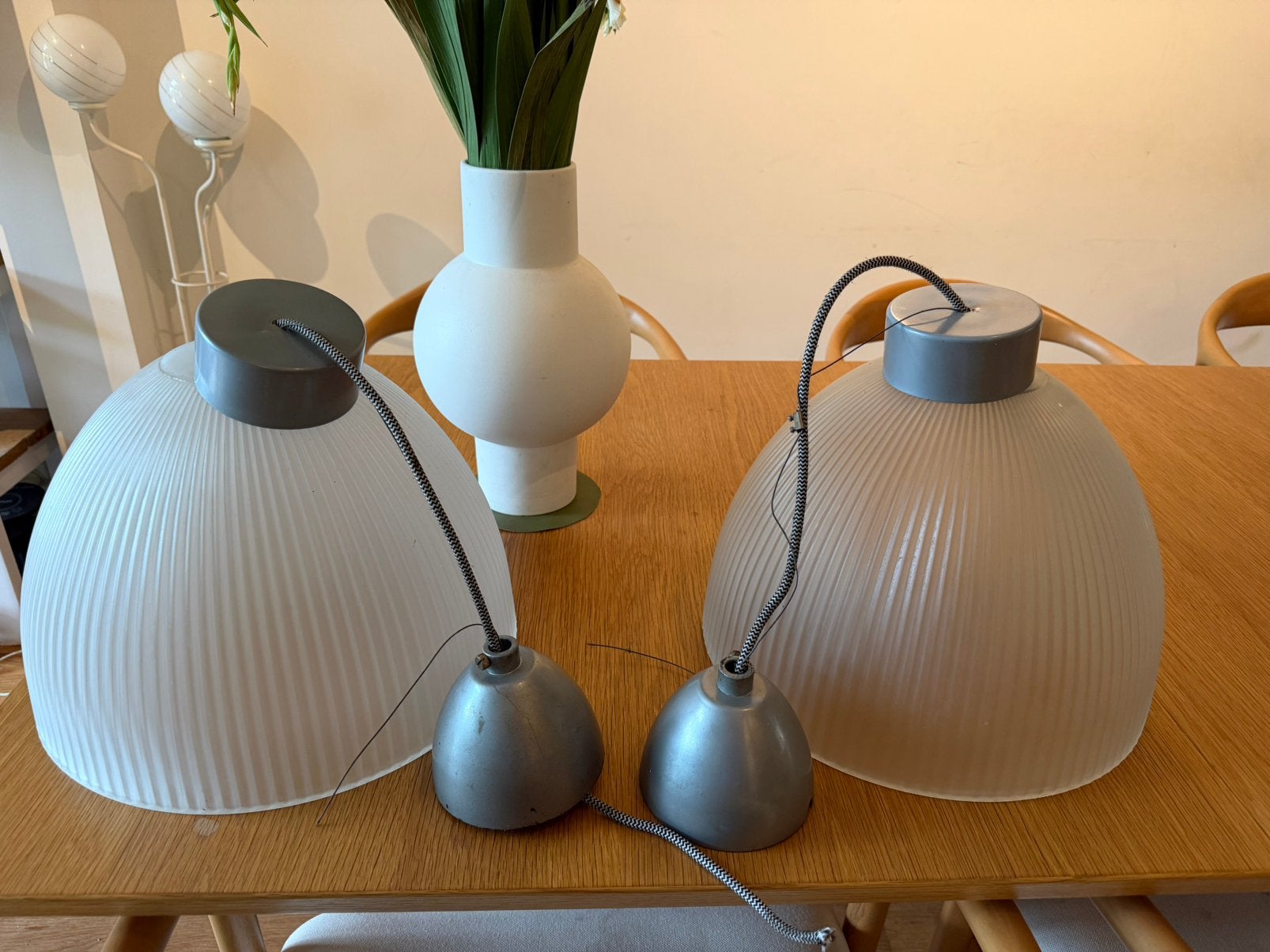Gratis ikea kalcium lamp set van 2, Ophalen, Zo goed als nieuw, Glas, E27 (groot)