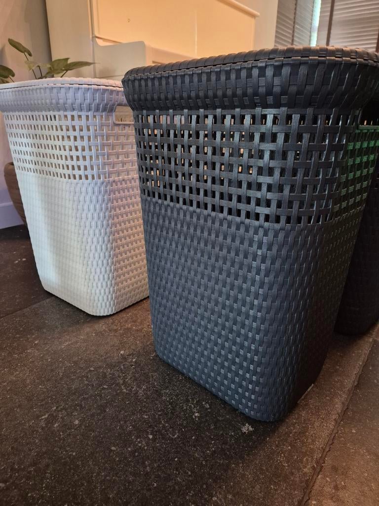 4 Wasmanden met deksel 2x Wit & 2x Antracite 60L, Ophalen, Gebruikt, Kunststof, Modern