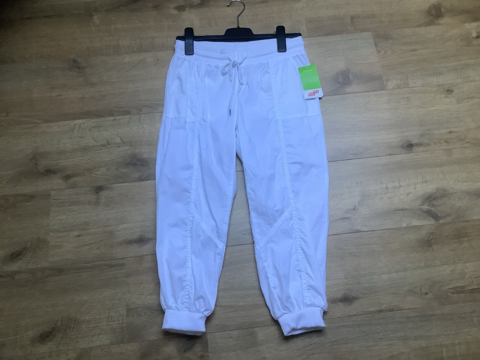 Nieuwe witte capri maat S, Wit, Nieuw, Ophalen of Verzenden, Driekwart