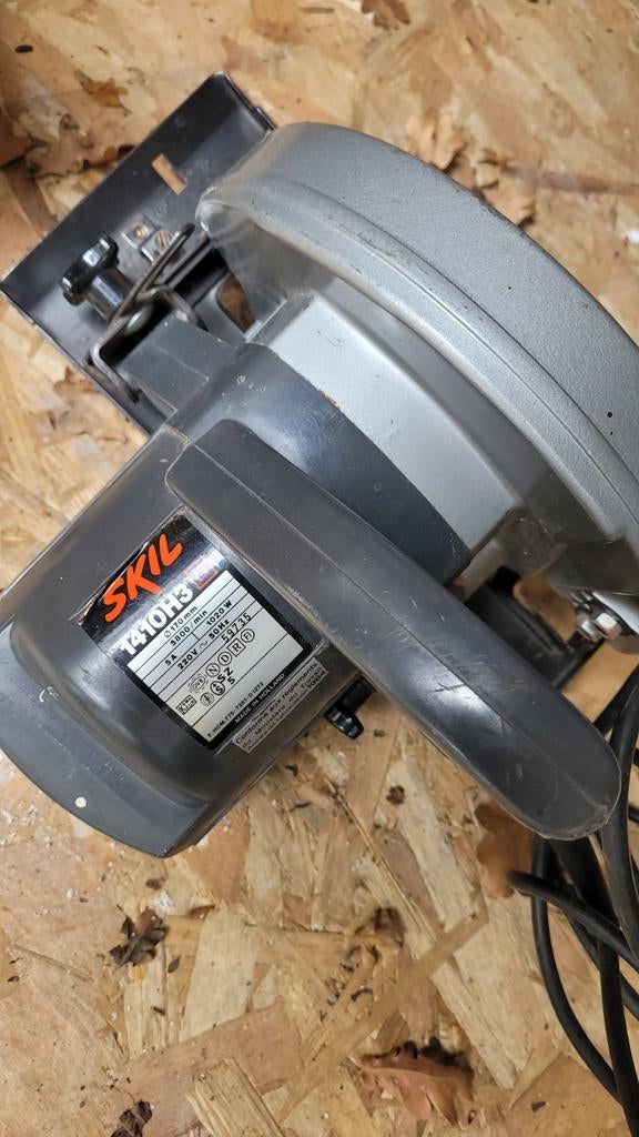 Skil 1410 H3 cirkelzaag, Doe-het-zelf en Verbouw, Gereedschap | Zaagmachines, Ophalen