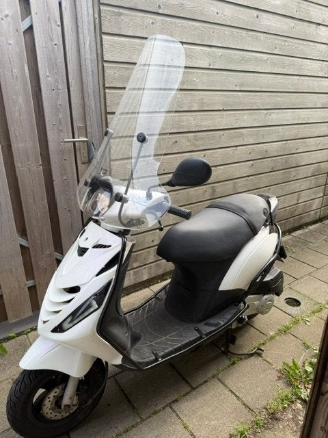 Piaggio Zip Scooter - Recent onderhoud + extra kappen, Ophalen, Gebruikt, Overige modellen, Maximaal 45 km/u