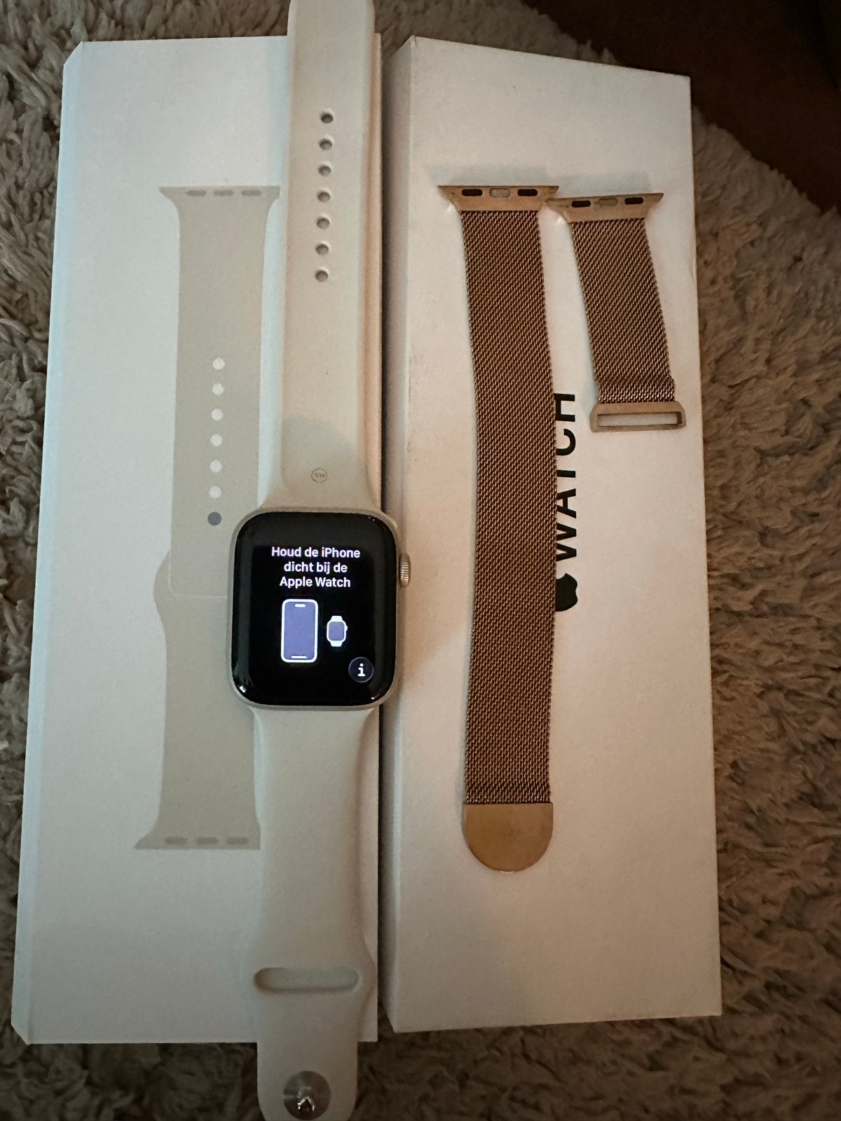 Apple Watch se 2e generatie GPS  en cellulair 44mm starlight, Ophalen, IOS, Zo goed als nieuw, Zilver