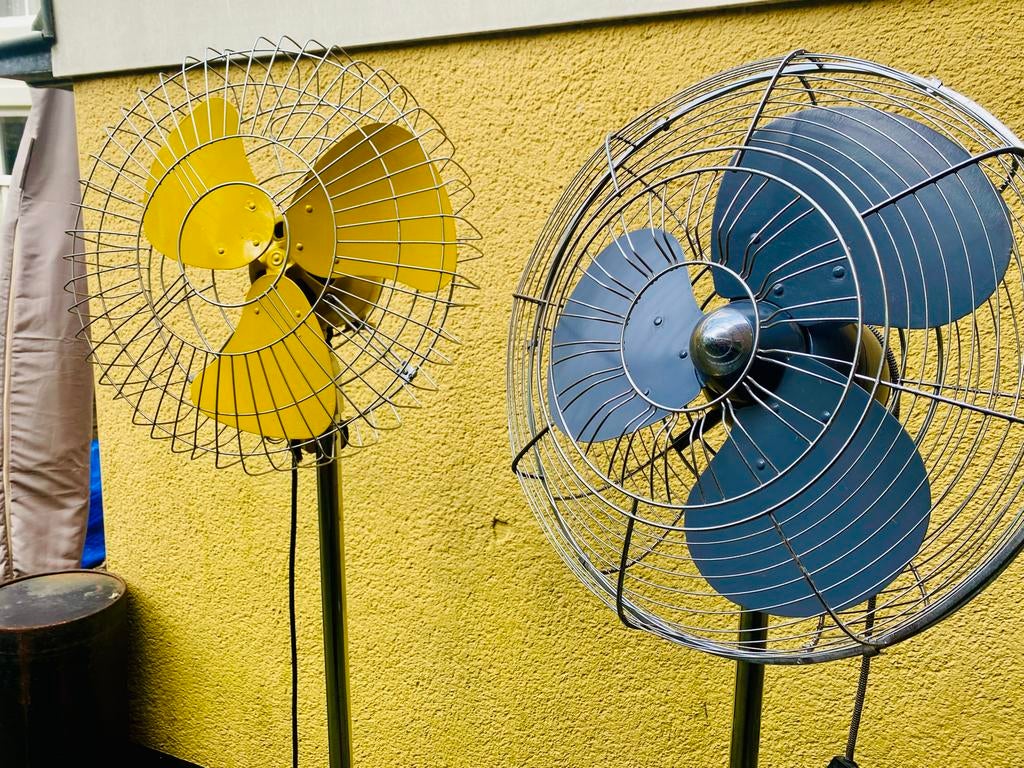 Retro vintage staande ventilatoren - geel en grijs, Ophalen, Gebruikt, Statiefventilator