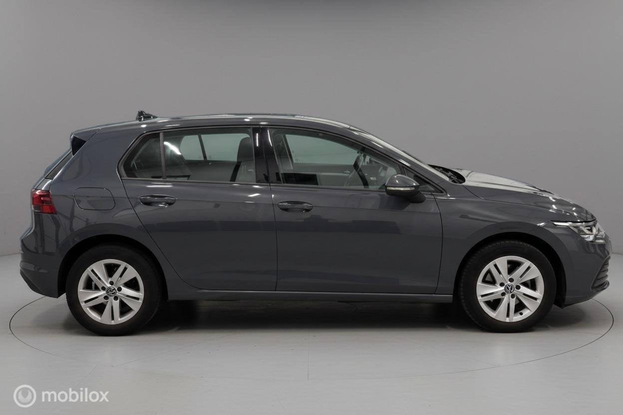 Foto 9 van Volkswagen Golf 1.0 TSI Life ✓IQ✓PDC✓Applecar.✓ACC