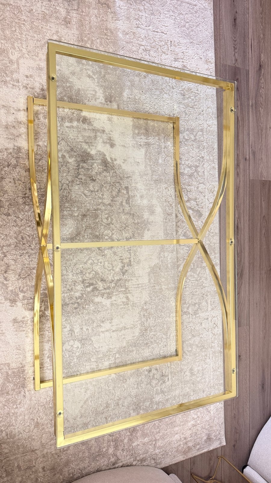 Gouden salontafel met glazen blad, Ophalen, 100 tot 150 cm, 50 tot 100 cm, Glas