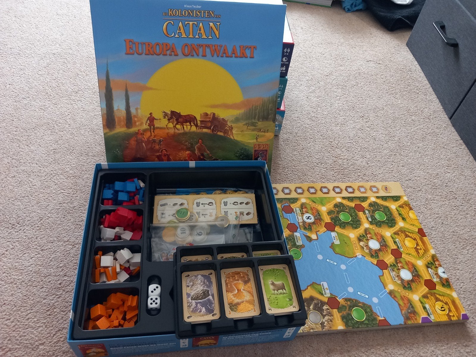 Kolonisten van Catan: Europa Ontwaakt bordspel, Hobby en Vrije tijd, Gezelschapsspellen | Bordspellen, Drie of vier spelers, Ophalen of Verzenden