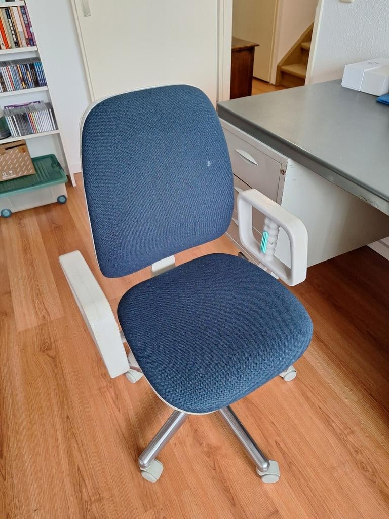 Comfortabele blauwe bureaustoel - Zo goed als nieuw, Ophalen, Blauw, Zo goed als nieuw, Bureaustoel