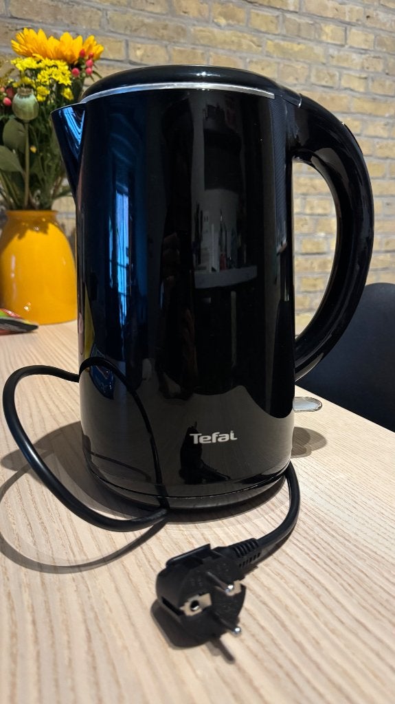 Електричний чайник Tefal, 1 tot 2 liter, Ophalen of Verzenden, Zo goed als nieuw, Rvs