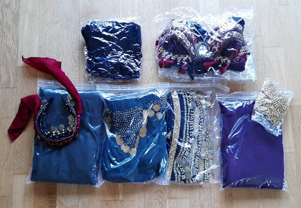 Set buikdanskleding (nieuw) - “Tribal” style, Verzenden, Nieuw, Toneelattributen of Onderdelen