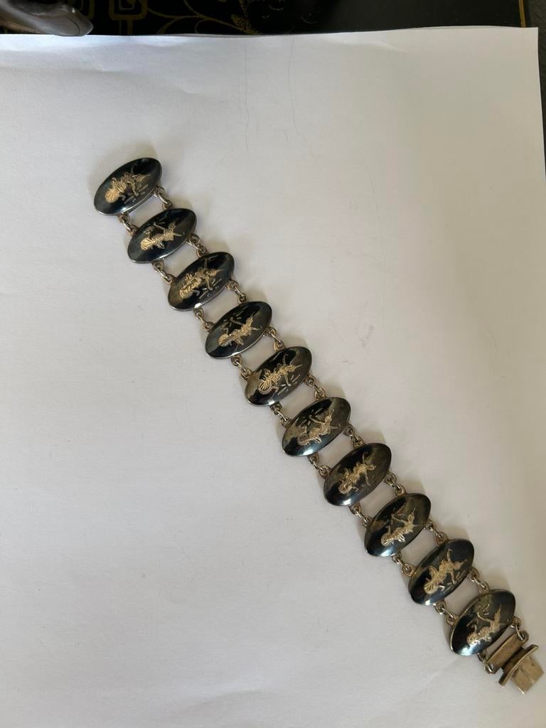 Siamese zilveren armband versierd met niëllo, 1e gehalte, Antiek en Kunst, Antiek | Goud en Zilver, Ophalen of Verzenden, Zilver