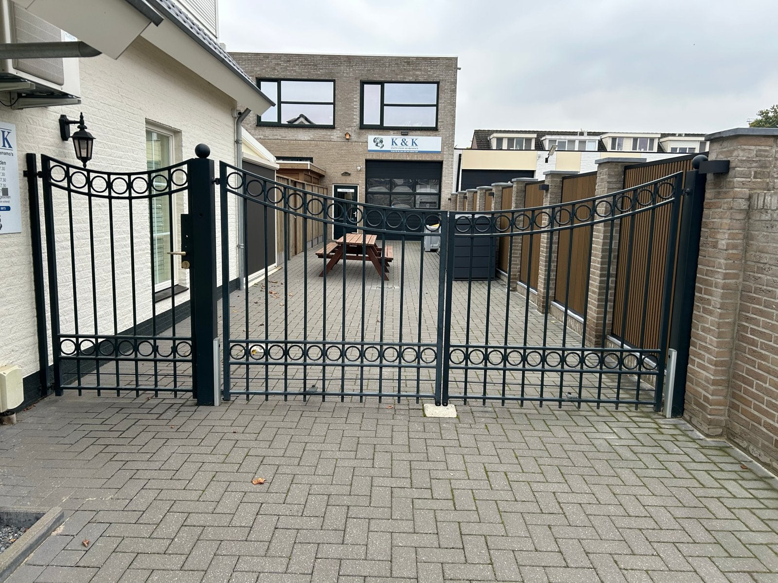Dubbele sier draaipoort met looppoort - Sol, Ophalen, Met poort, Gebruikt, Sierhekwerk