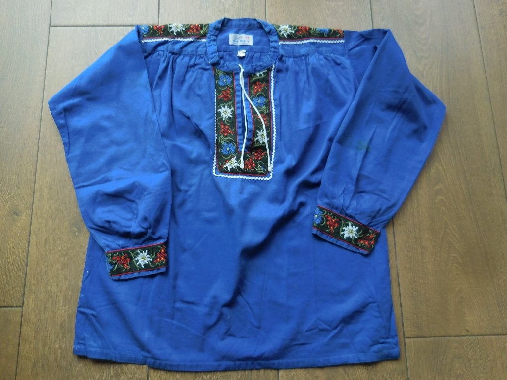 carnaval. Folklore hemd. Geborduurd. Merk = Wenet Textilien., Maat 42/44 (L), Ophalen of Verzenden, Kleding, Overige thema's
