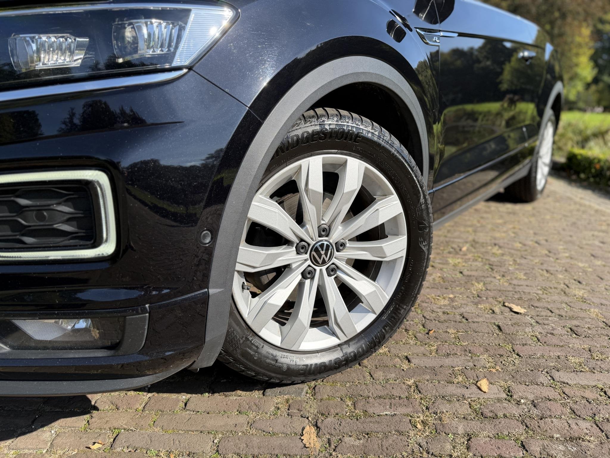 Volkswagen T-Roc Cabrio 1.5 TSI R-Line | Camera | Keyless |, Auto's, 15 km/l, 4 cilinders, Zwart, 1438 kg