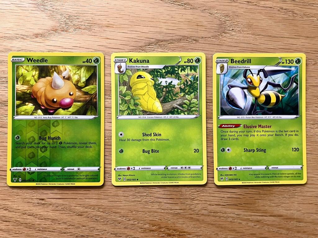 Weedle, Kakuna & Beedrill - Vivid Voltage, Ophalen of Verzenden, Zo goed als nieuw, Meerdere kaarten, Foil