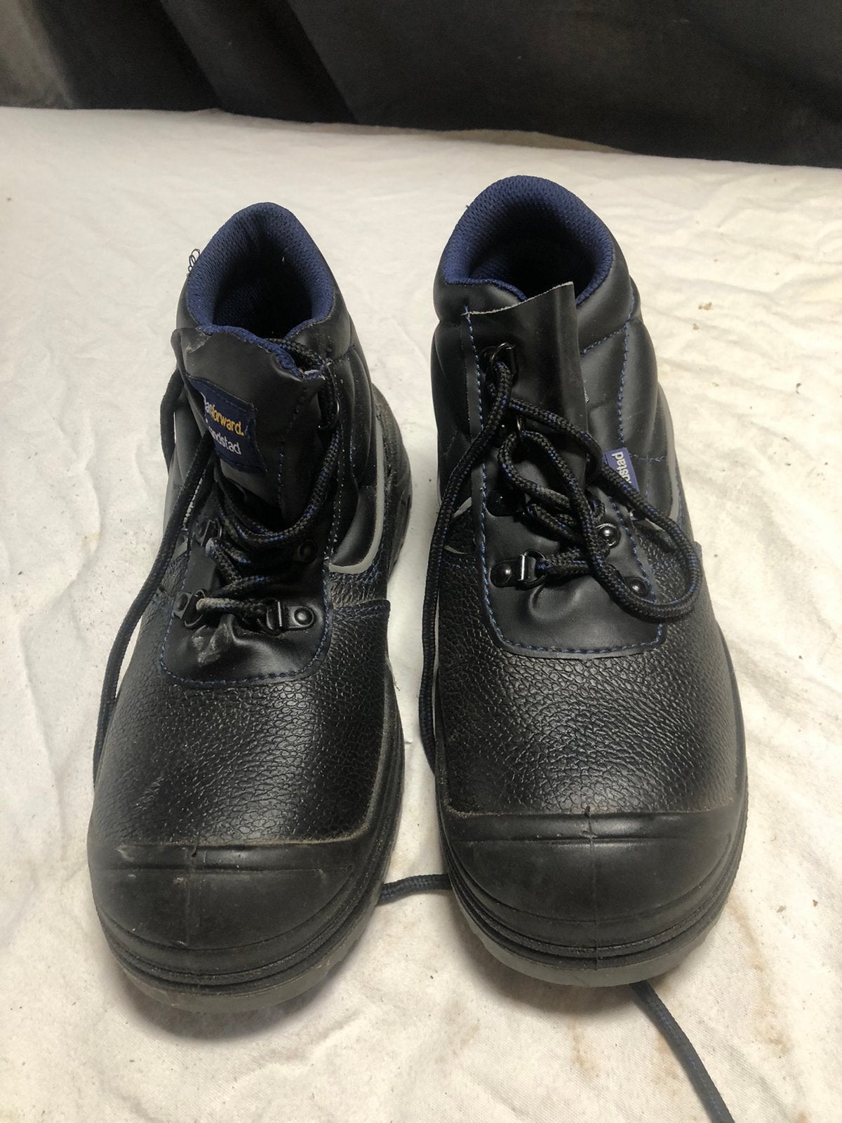 Werkschoenen met stalen neus veiligheidsschoen maat 39, Ophalen of Verzenden, Zo goed als nieuw
