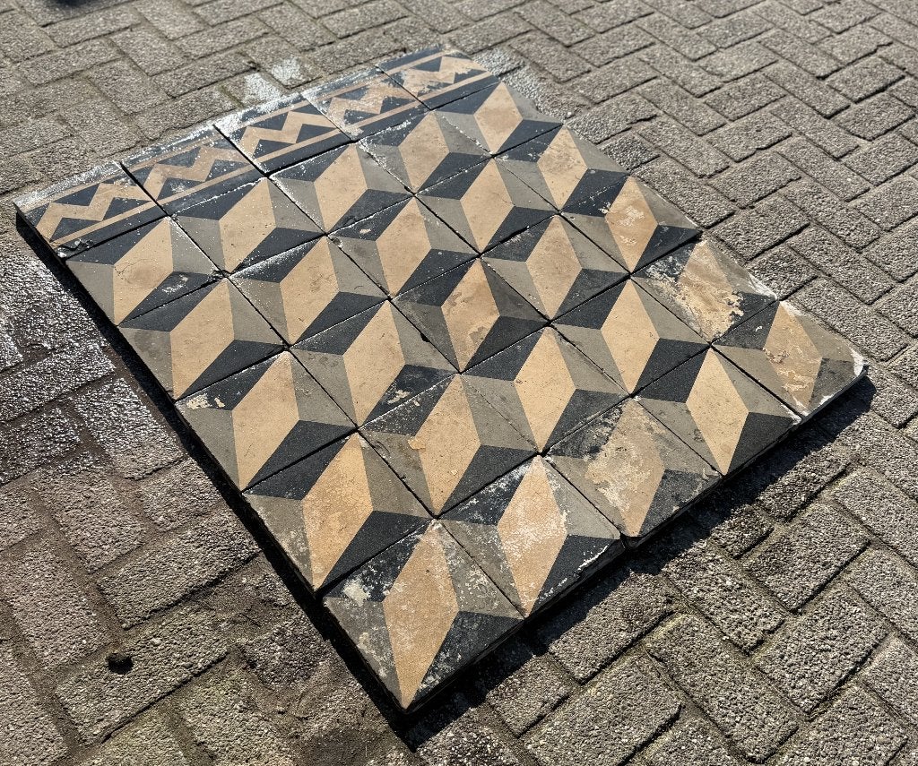 20m2 antieke Escher tegels 20x20x2.5cm., Ophalen, Gebruikt, Overige typen, Info@walstra.nl