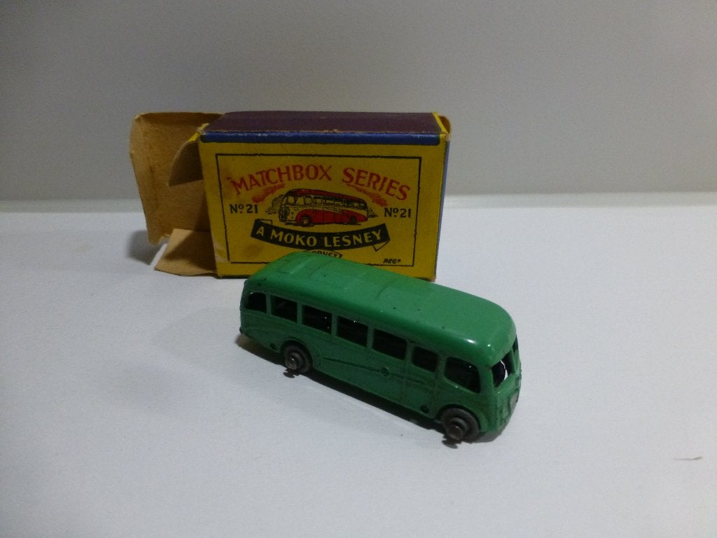 Matchbox No. 21 Bedford Duple bus groen, Ophalen of Verzenden, Zo goed als nieuw, Auto