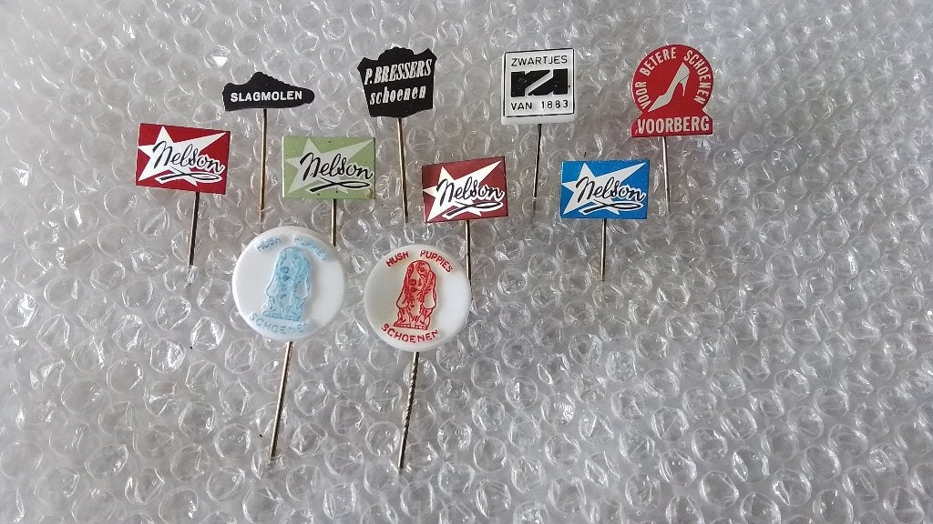 10 verschillende speldjes schoenen, Ophalen of Verzenden, Zo goed als nieuw, Overige onderwerpen