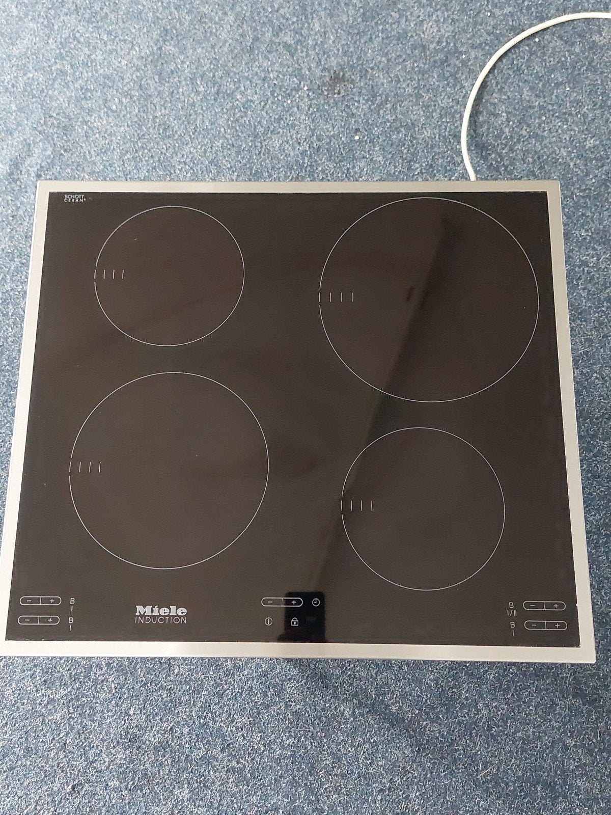 MIELE INDUCTIE INBOUW KOOKPLAAT ZO GOED ALS NIEUW, Witgoed en Apparatuur, Ovens, Ophalen, Zo goed als nieuw