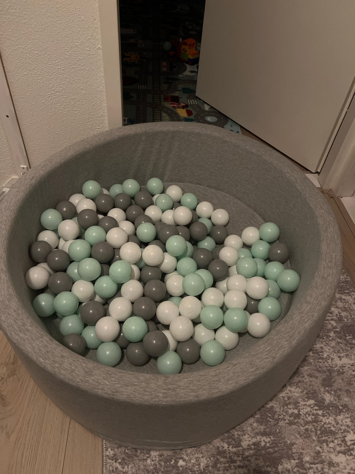 Ballenbak met ballen - Grijs, wit, mintgroen, Ophalen of Verzenden, Gebruikt, Overige typen