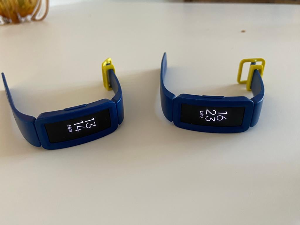 Fitbit voor kinderen 2 stuks, Ophalen of Verzenden, Gebruikt, Overige merken