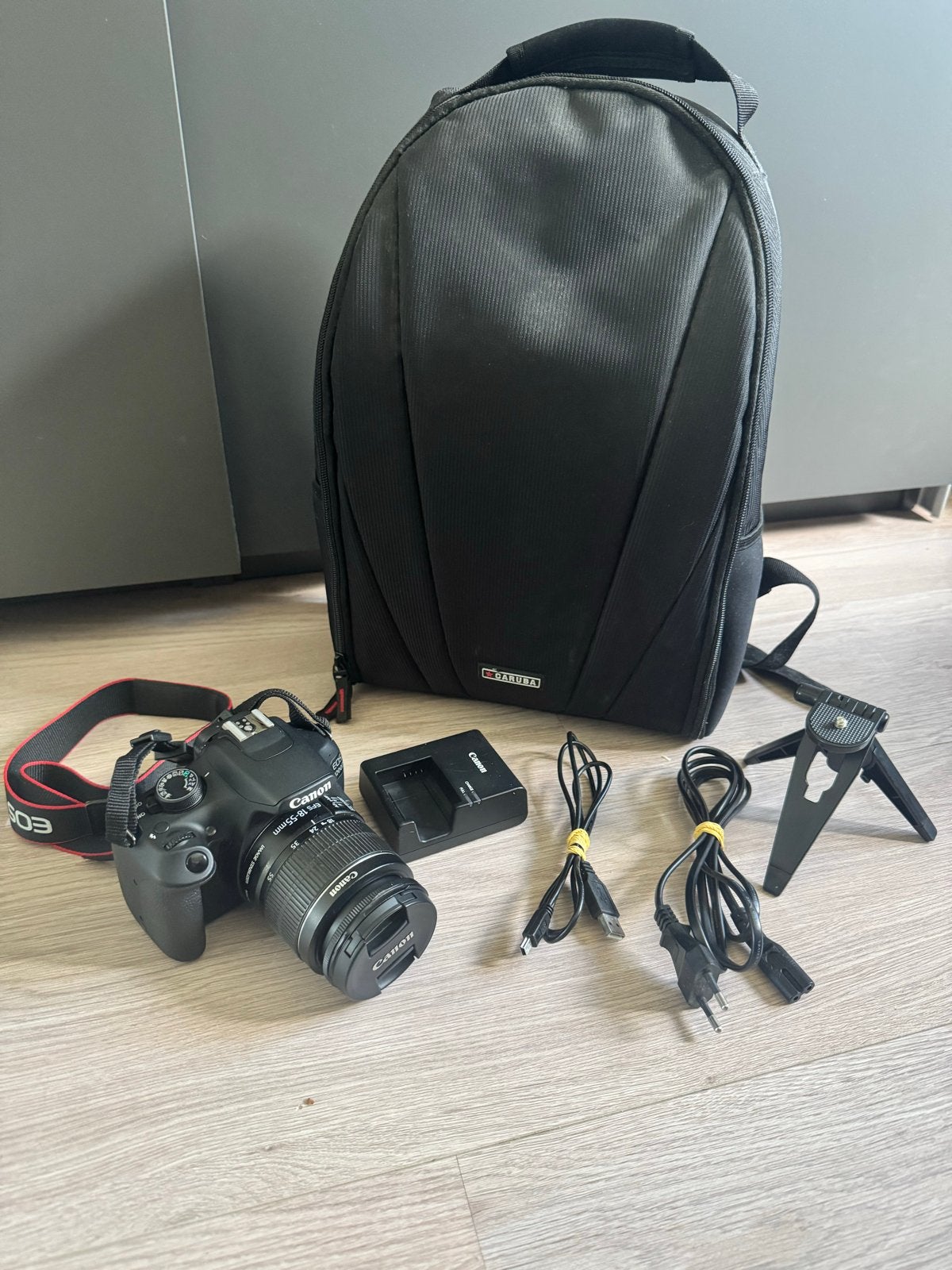 Uitstekend werkende Canon EOS 1200D met 18-55mm lens, Audio, Tv en Foto, Fotocamera's Digitaal, Spiegelreflex, Canon, Zo goed als nieuw