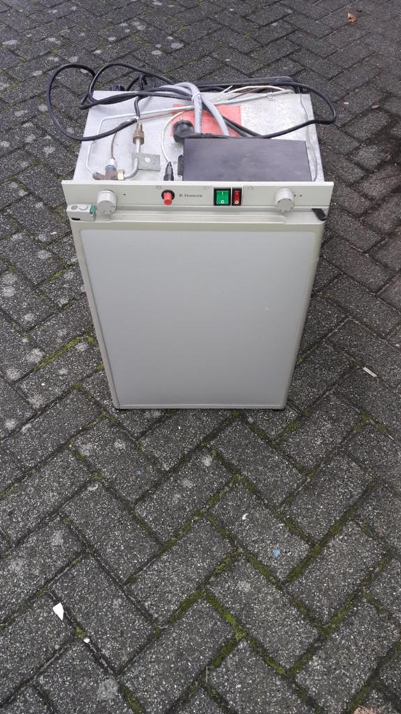 Dometic RM-4180 camper boot koelkast op gas 12v 220v, Caravans en Kamperen, Ophalen of Verzenden, Zo goed als nieuw