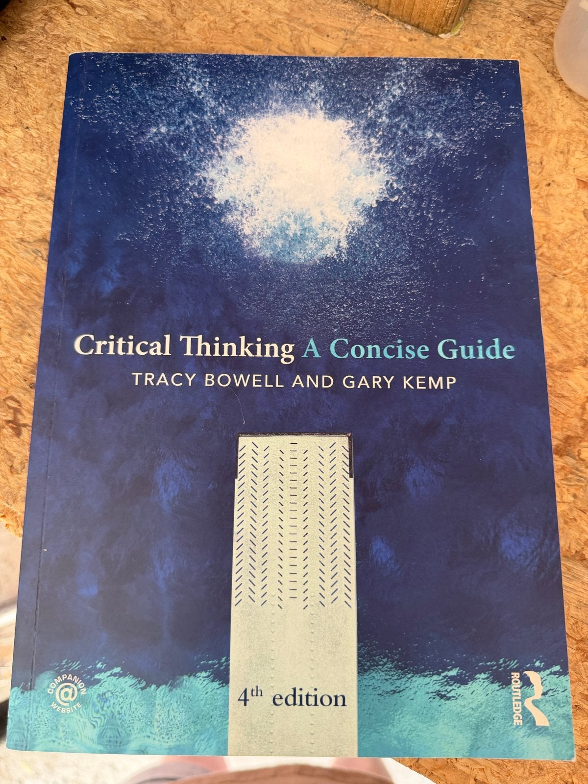 Boek Critical Thinking A Concise Guide, Boeken, Ophalen of Verzenden, Gamma, Zo goed als nieuw, HBO