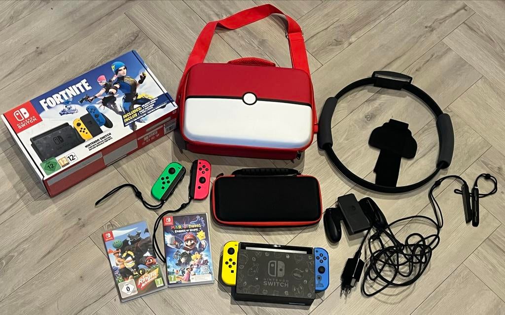 Nintendo Switch Fortnite Editie met veel accessoires, Spelcomputers en Games, Games | Nintendo Switch, Gebruikt, Overige genres