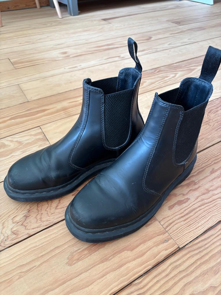 Dr. Martens maat 39, 2976 Mono Smooth Chelsea Boots Zwart, Ophalen, Gedragen, Zwart, Lage of Enkellaarzen