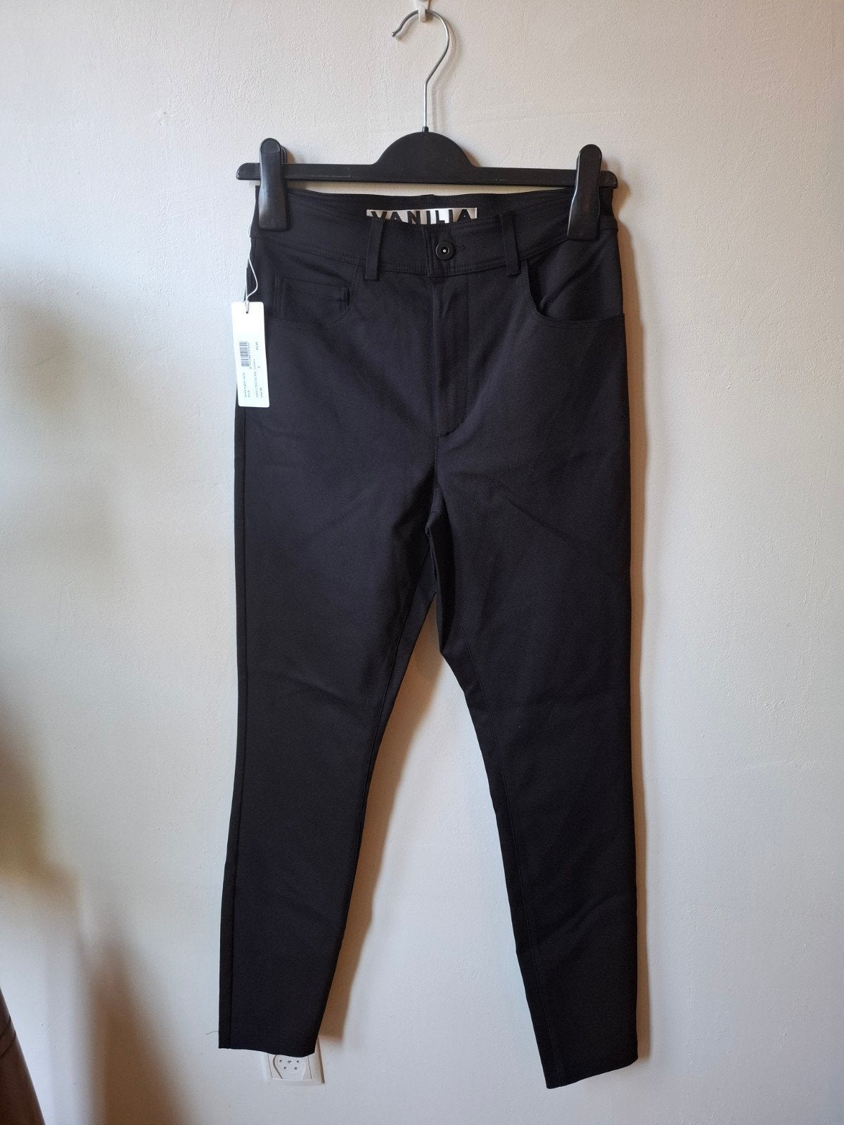 Vanilia higher waist zwarte broek maat 36, Vanilia, Zwart, Nieuw, Ophalen of Verzenden