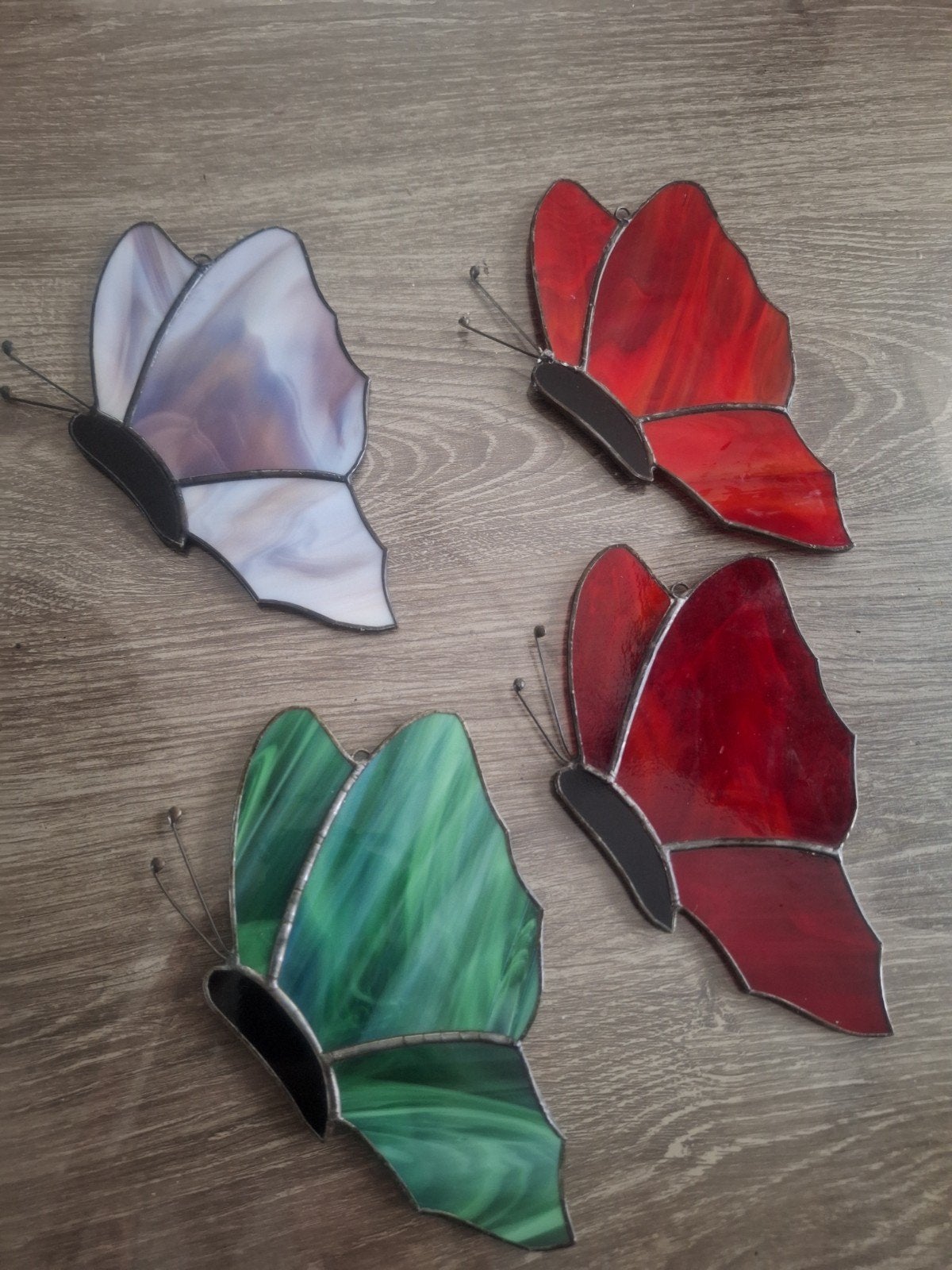 4x Glas in lood vlinders - diverse kleuren, 15-20cm, Ophalen of Verzenden, Gebruikt, Meerkleurig, Glas