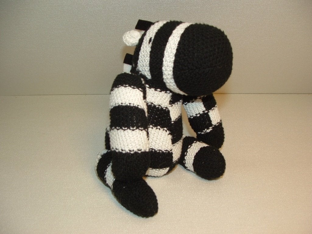 HEMA ZEBRA MET GROOT HOOFD GEBREID ZWART/WIT, Verzenden, Nieuw, Overige typen