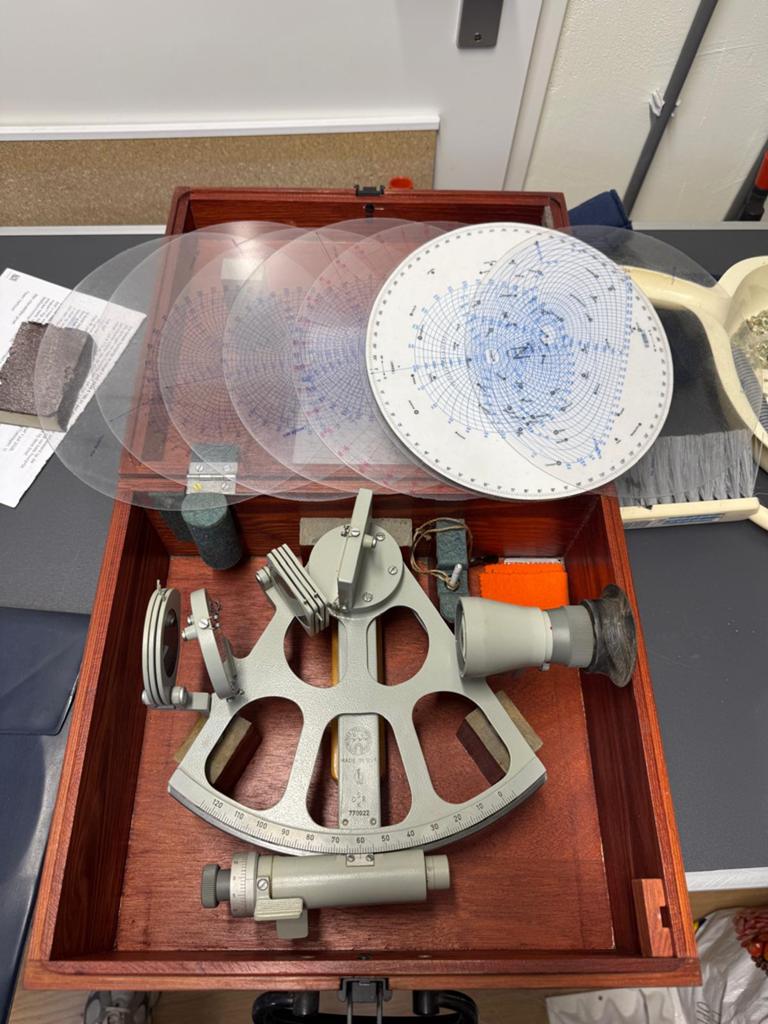 Freiberger sextant uit 1977, Ophalen