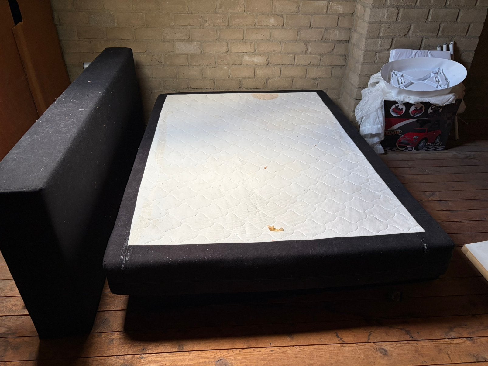 Boxspring 140x200, Ophalen, Gebruikt, Zwart, Tweepersoons