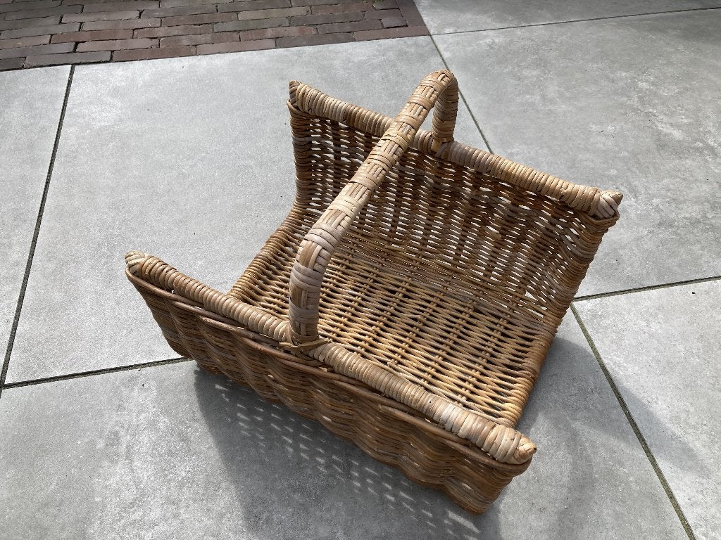 Lectuurmand lectuurbak riet rotan 40x50x40 LxBxH, Lectuurbak, Ophalen, Zo goed als nieuw