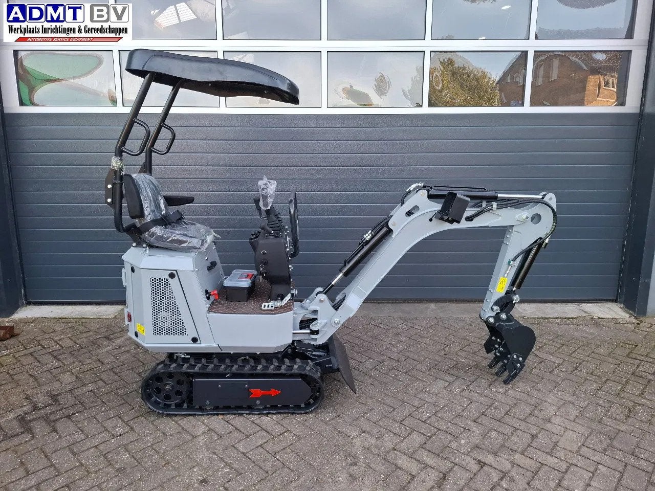 CMH CMH Minigraver 700KG 72cm zwenkgiek (bj 2025), Graafmachine