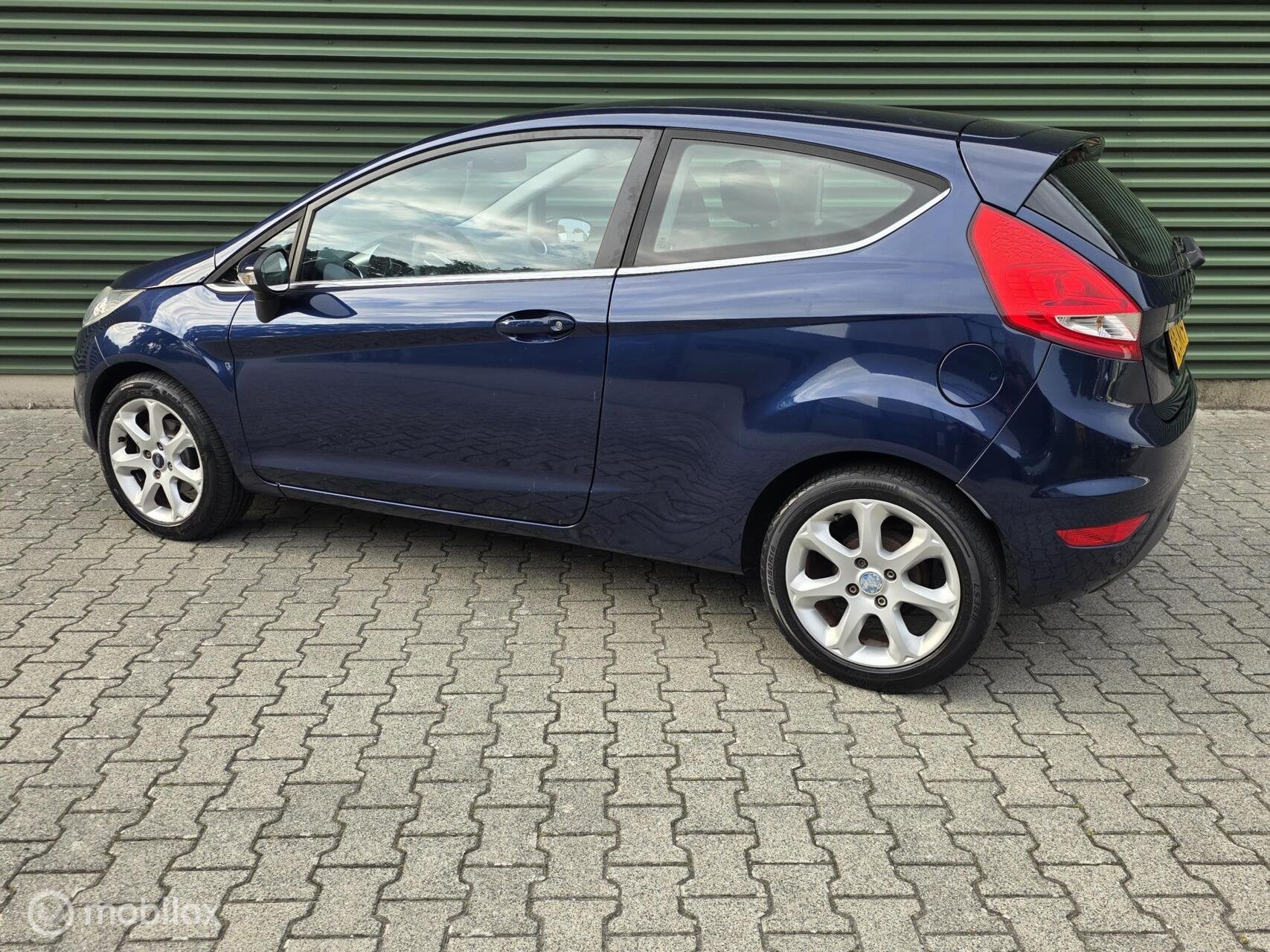 Foto 3 van Ford Fiesta 1.25 Titanium|Airco|2x Sleutel|PDC|