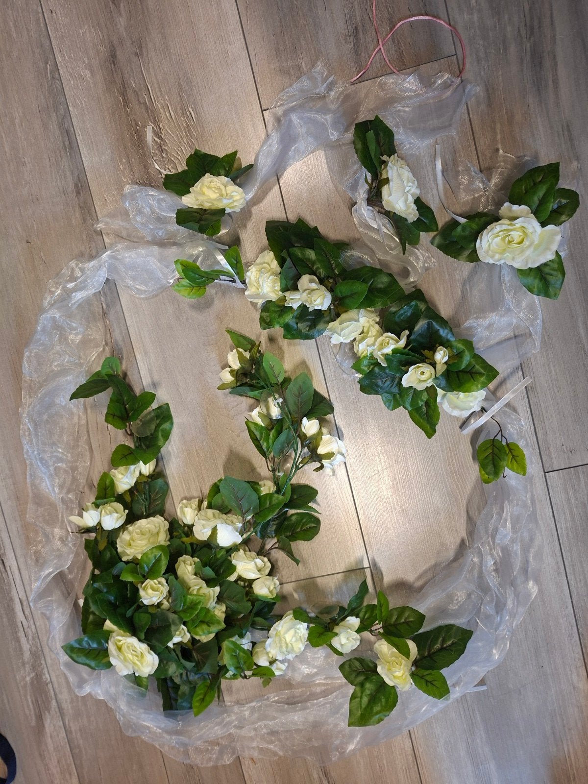 leuke witte rozen voor een trouwerij evt op een auto, Ophalen of Verzenden