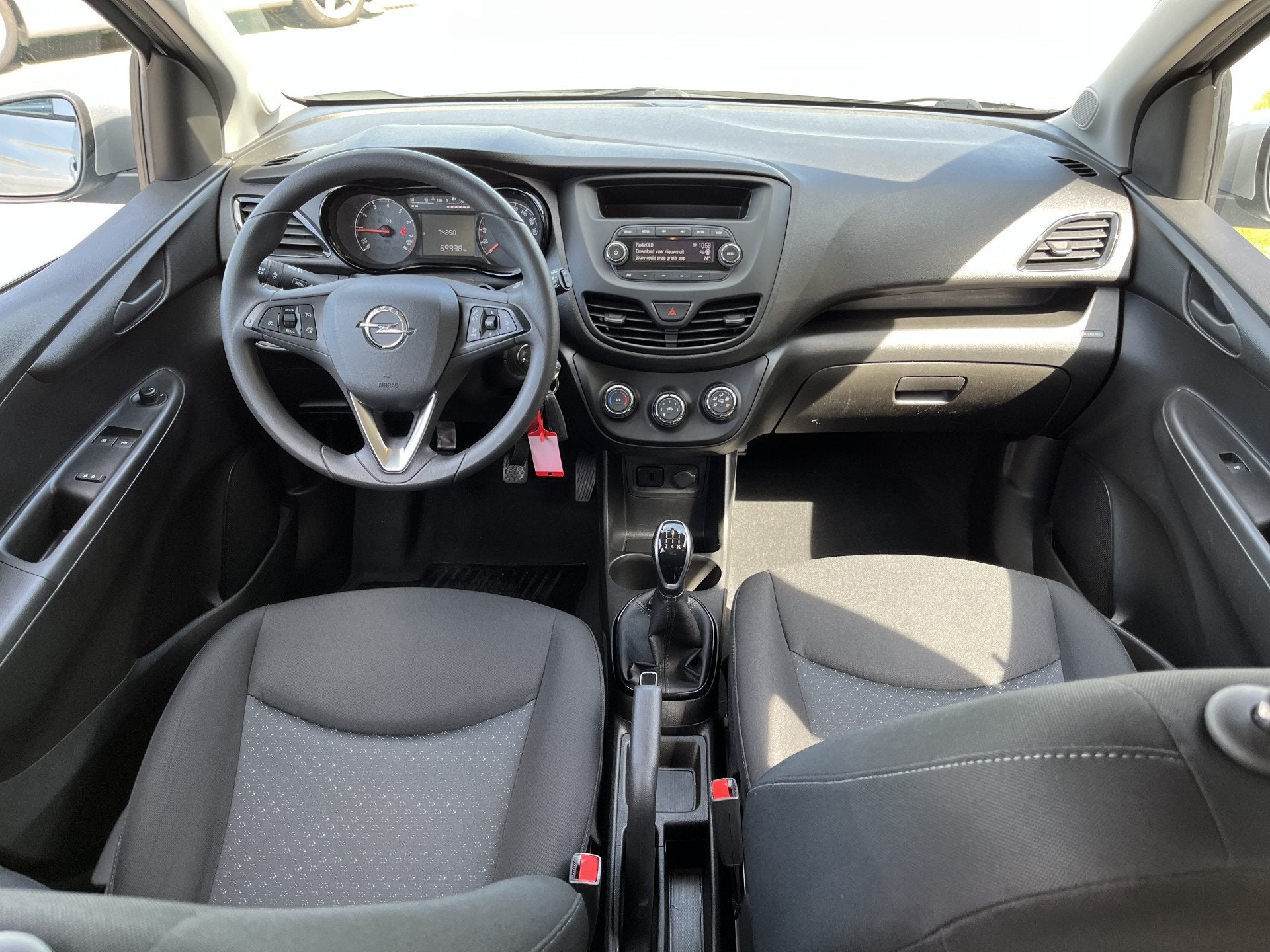 Opel KARL 1.0 ecoFLEX Edition (bj 2018), Auto's, Opel, Voorwielaandrijving, Stof, Origineel Nederlands, Handgeschakeld
