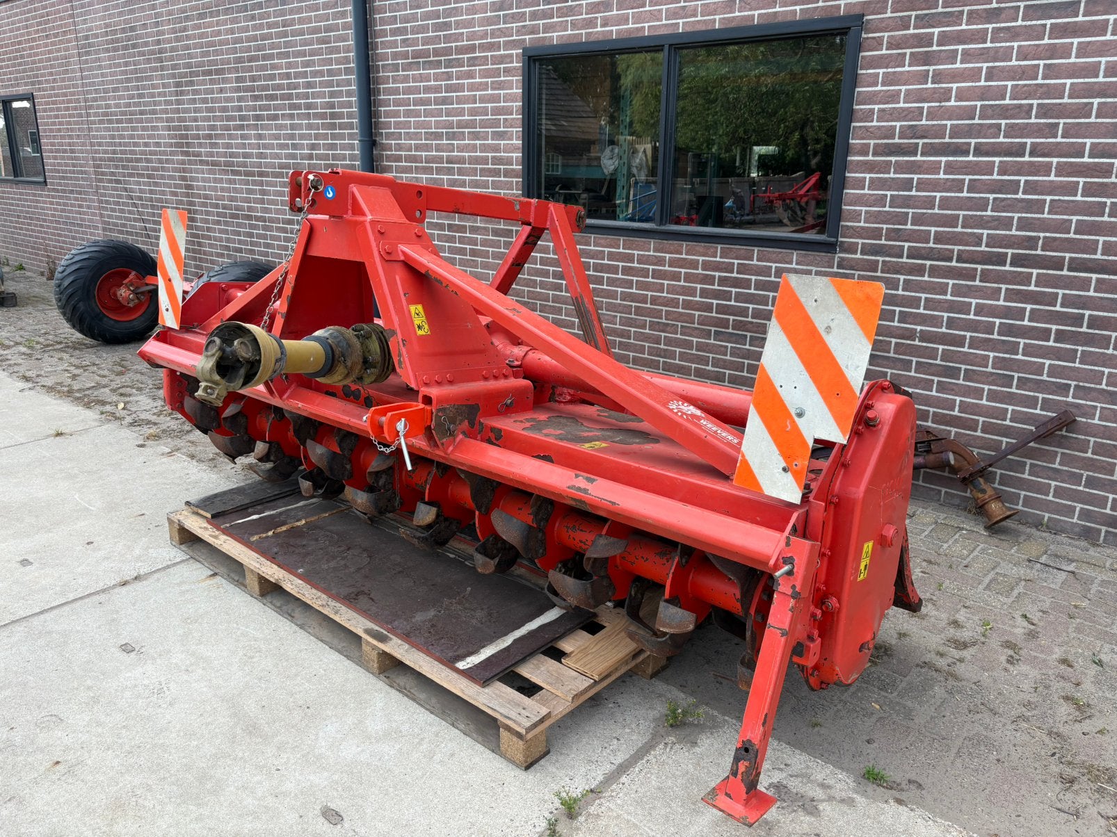 Sicma frees 3 meter, Ophalen, Grondbewerking