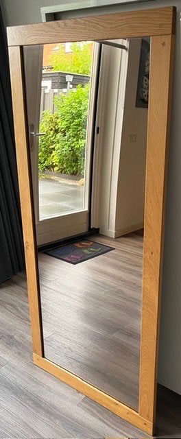 Spiegel met rookglas en blank eiken omlijsting, Ophalen, Zo goed als nieuw, 150 tot 200 cm, Rechthoekig
