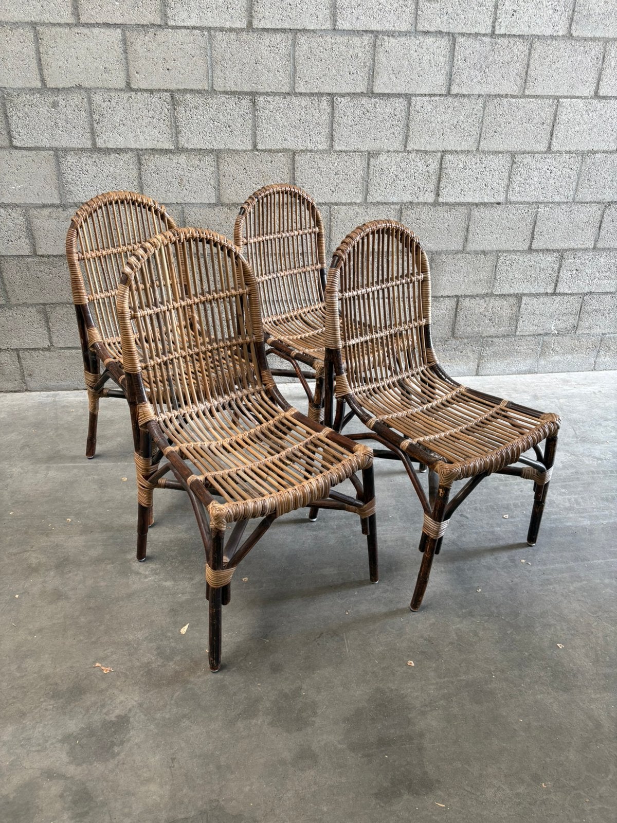 Set van 4 rotan - bamboe stoelen, Ophalen, Zo goed als nieuw