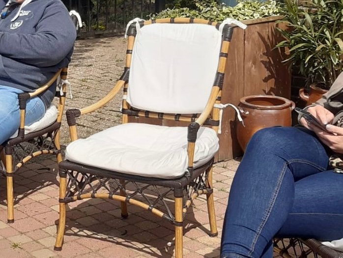 Valeur Val-eur tuinset terrasset tafel 4 stoelen, Ophalen of Verzenden, Gebruikt, Metaal, Stapelbaar
