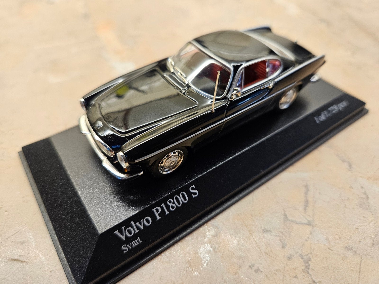 Minichamps Volvo P1800 S Svart 1969 Limited Edition 1:43, Hobby en Vrije tijd, Modelauto's | 1:43, Ophalen of Verzenden, Zo goed als nieuw
