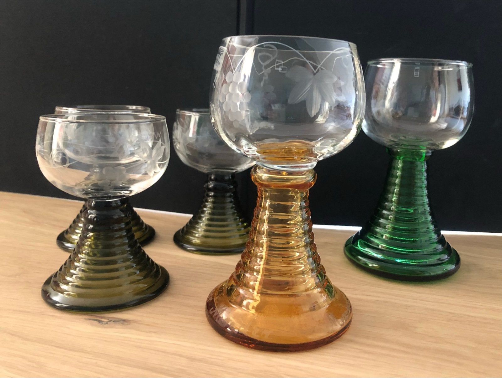 Set van 5 antieke roemers met druivenmotief, Ophalen of Verzenden